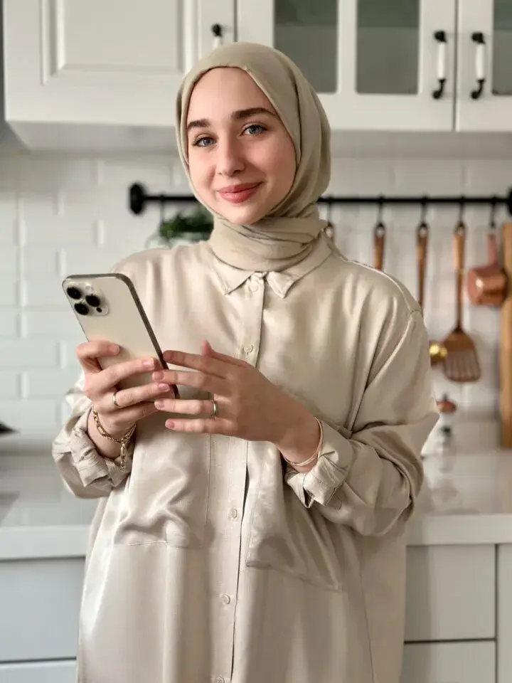 secici-beslenen-cocuk-yemek-secen-cocuk-sebze-yemeyen-cocuk-temsili